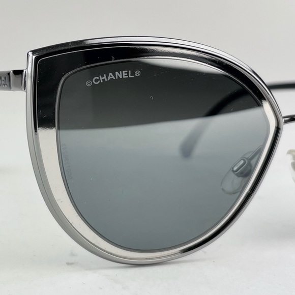 CHANEL authentic mirrored aviators main image 4
